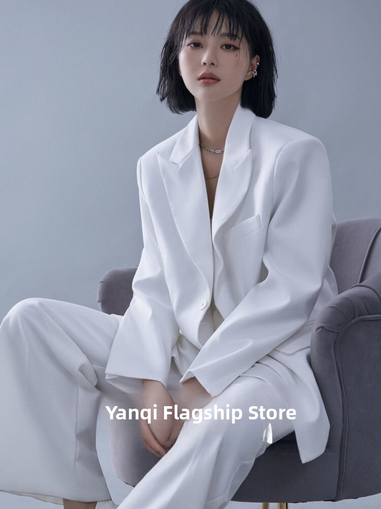 Wit pak Thema Modetijdschrift  - Ethnic Fashion Magazine recensie en prijs
